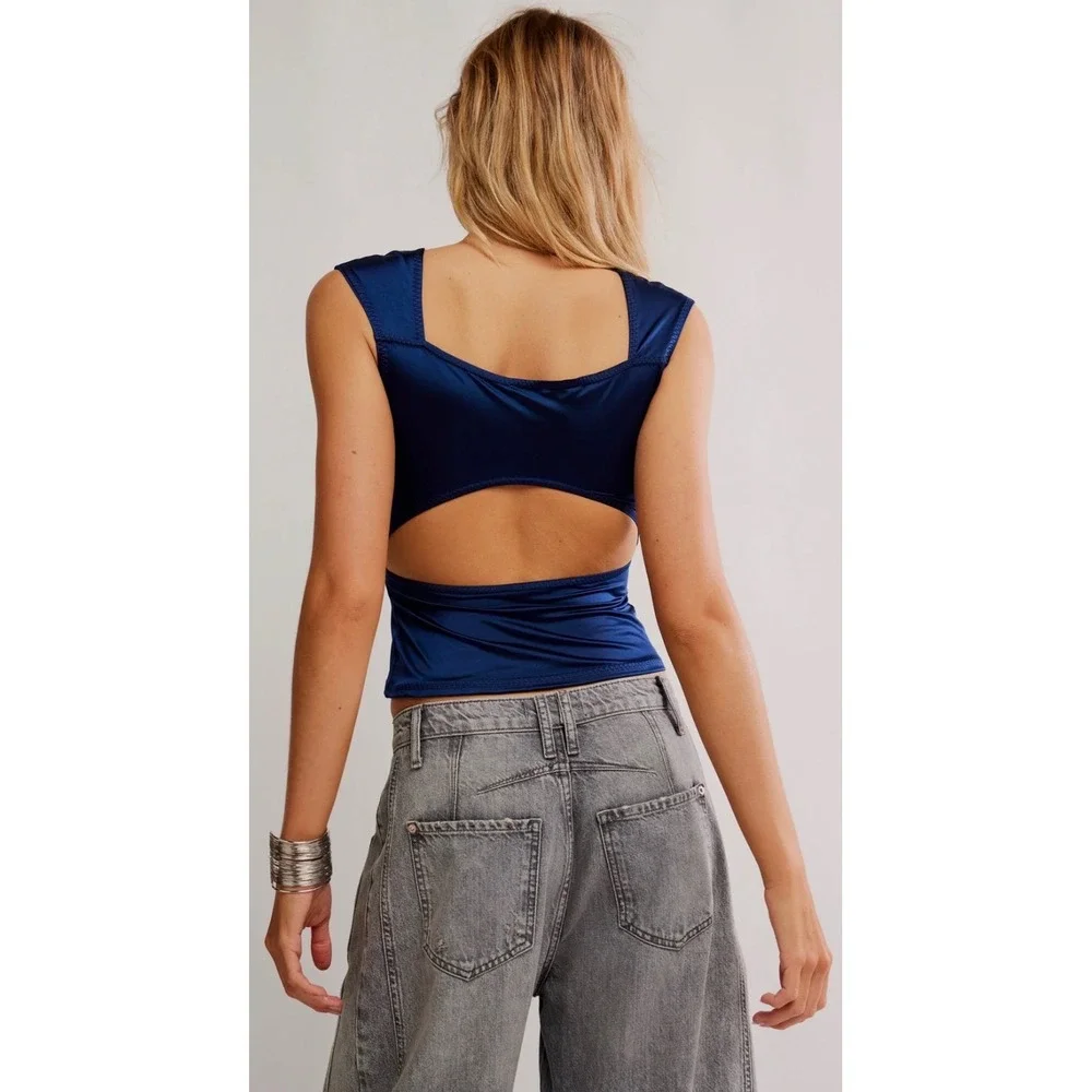 Satin open back sleeveless tee NWOT‎